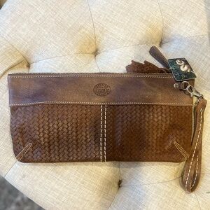 Roots Genuine Leather Woven Wristlet Wallet • Rich Brown